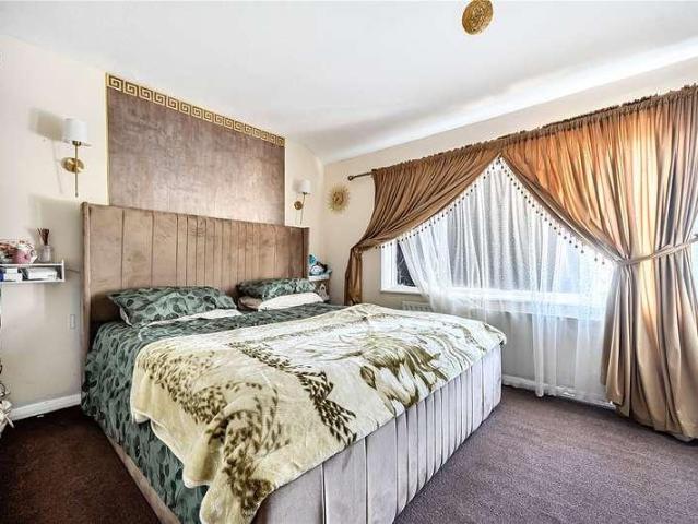 House for sale in Britwell, Slough