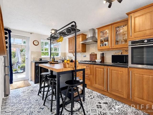 House for sale in South Ockendon, Essex