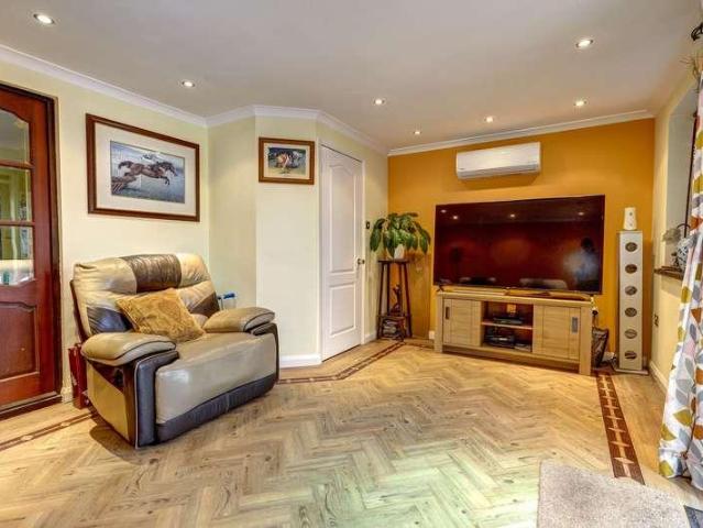 House for sale in Carlton in Lindrick, Bassetlaw
