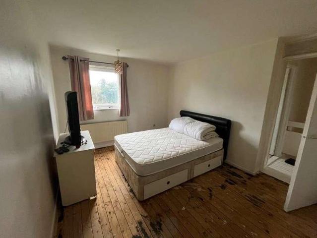 House for sale in Shelton Lock, East Midlands