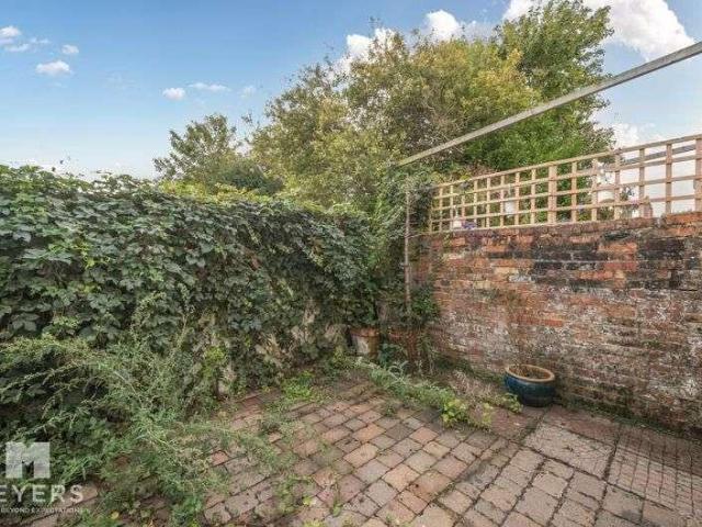 House for sale in Fordington