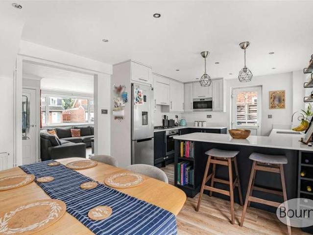 House for sale in Bellfields, Westborough
