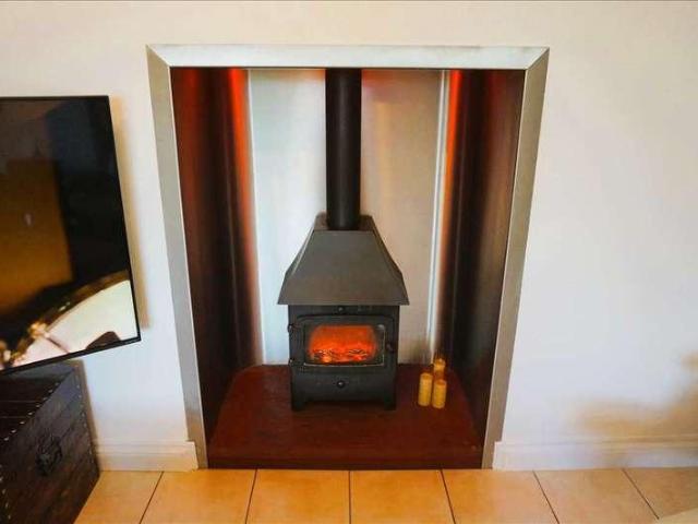 House for sale in Llanfihangel Aberbythych, Wales