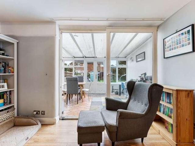 House for sale in Halton