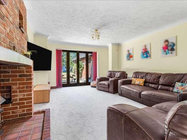 House for sale in Chelmondiston, Suffolk
