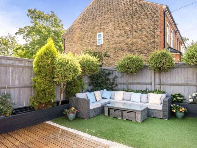 House for sale in Berrylands, Greater London