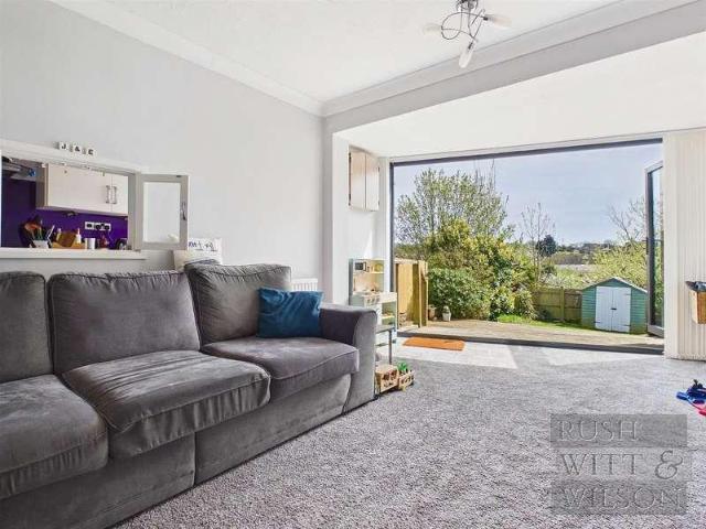 House for sale in Clive Vale, Guestling Green