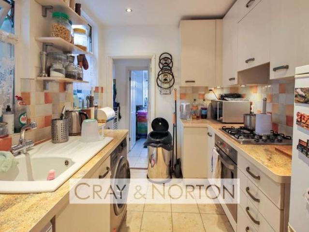 House for sale in London Borough of Croydon, Selhurst