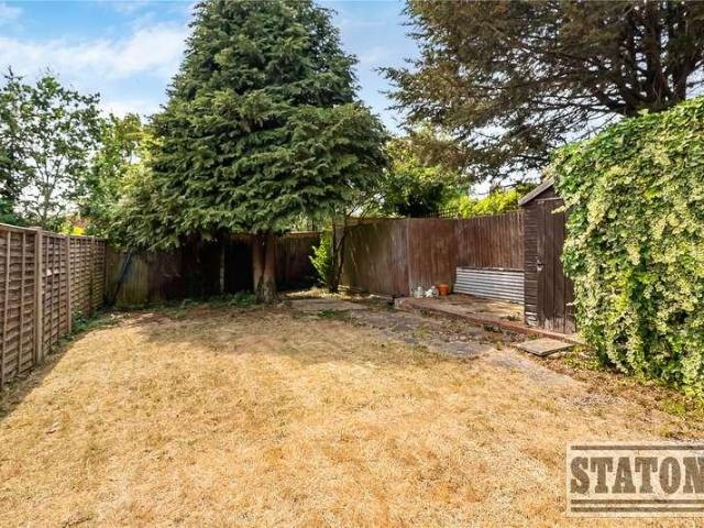 House for sale in High Barnet, Greater London