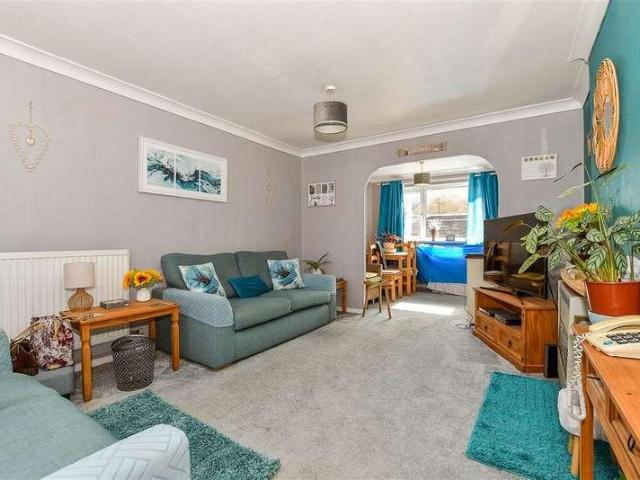 House for sale in South Ashford, Bridgefield
