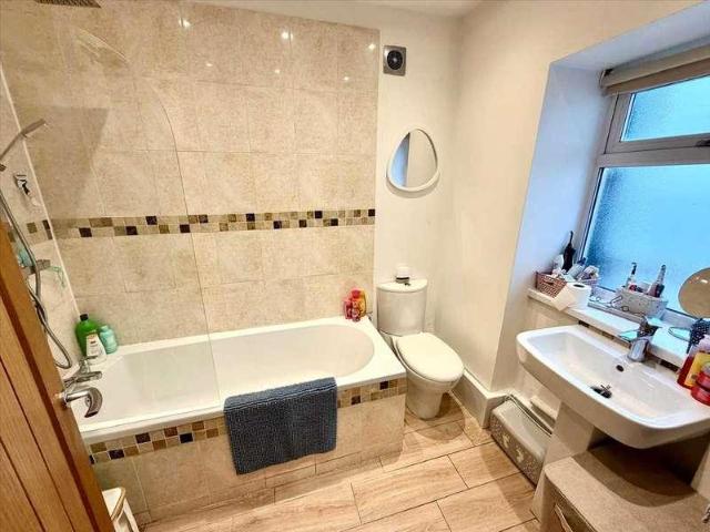 House for sale in Porth, Llwyncelyn
