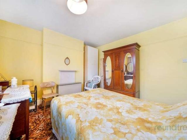 House for sale in Brent Cross, Greater London