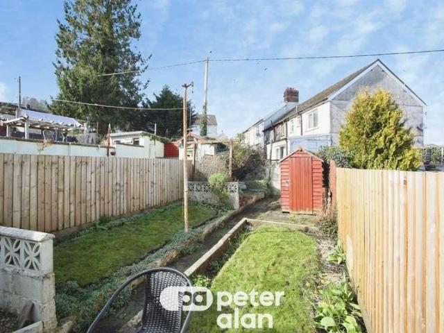 House for sale in Treharris