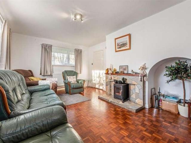 House for sale in Littlecote, West Sussex