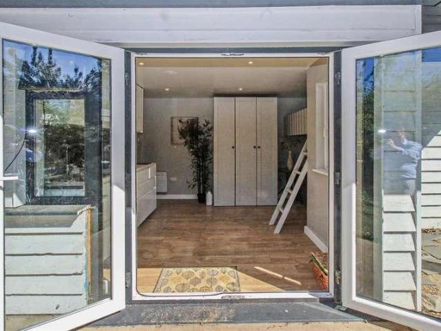 House for sale in Alton Barnes, Essex