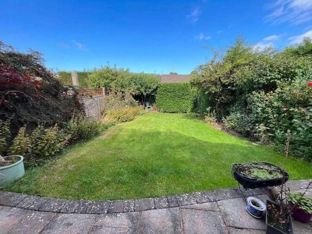 House for sale in Halesowen, West Midlands