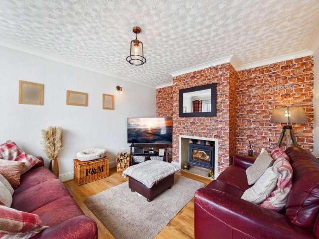 House for sale in Ferrybridge, Wakefield