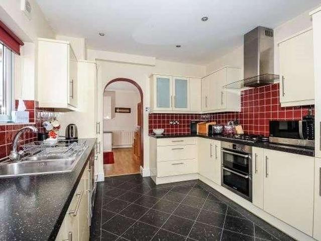 House for sale in Chavey Down, Winkfield