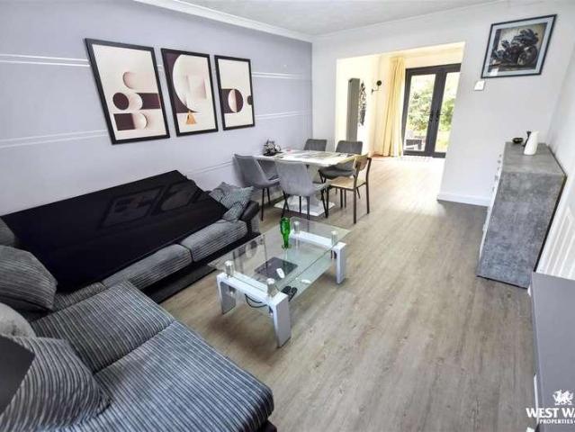 House for sale in Pembroke, Wales