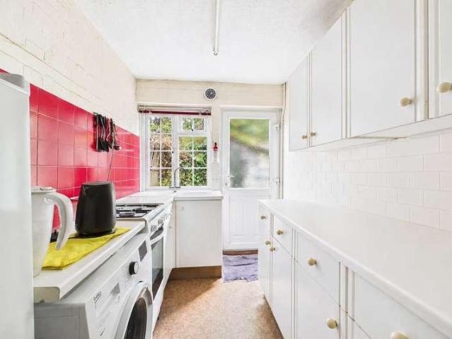 House for sale in Dee Park, Reading