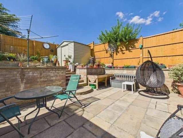 House for sale in Chipping Hill, Essex