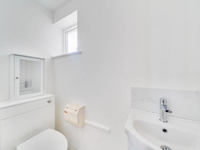 House for sale in Chapeltown, South Yorkshire