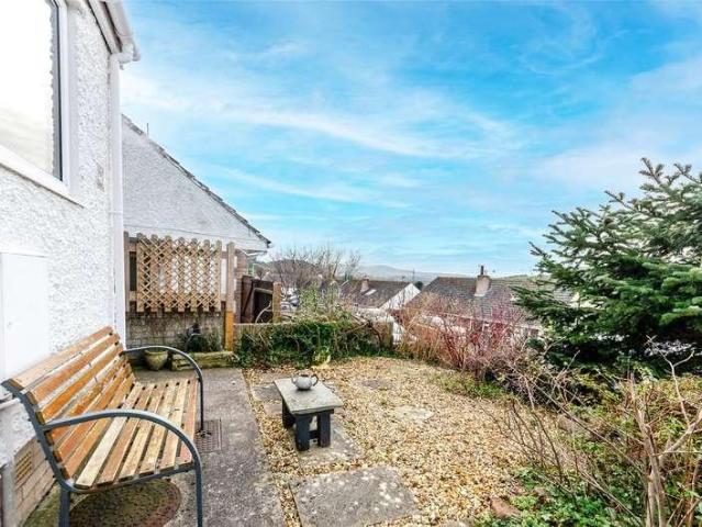 House for sale in Mochdre, Wales