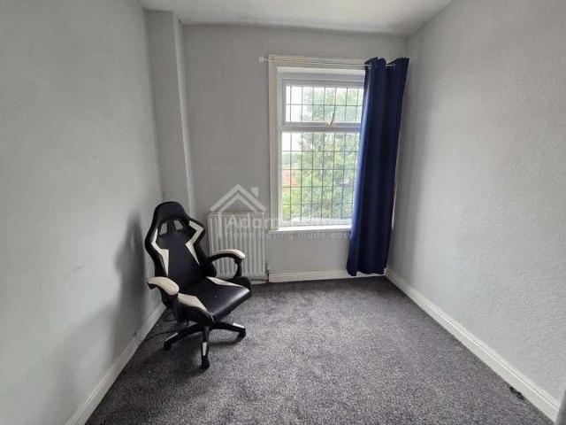 House for sale in Overthorpe, West Yorkshire