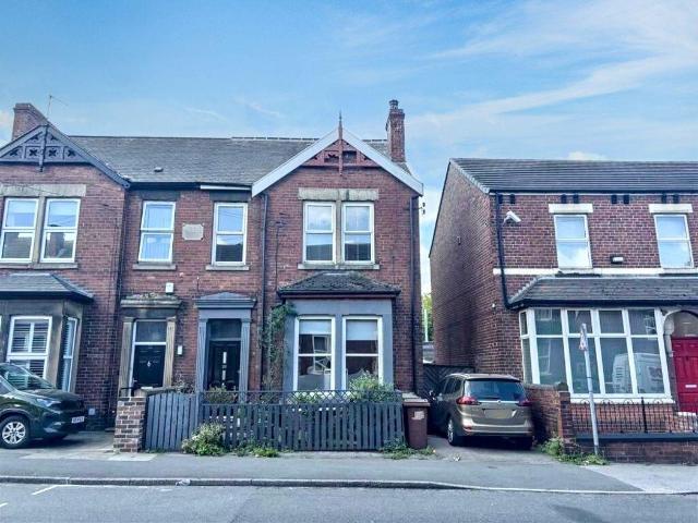 House for sale in Glasshoughton, Castleford