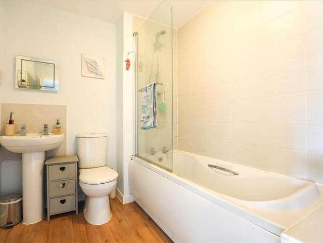 House for sale in Burton Latimer