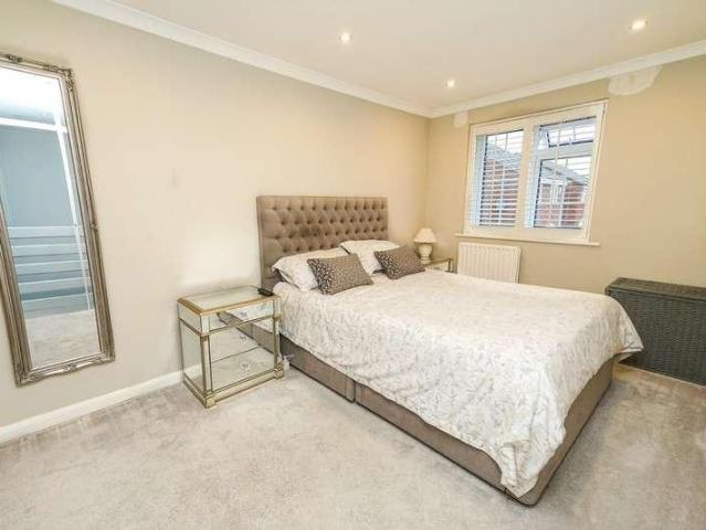 House for sale in Leighton-Linslade, Linslade