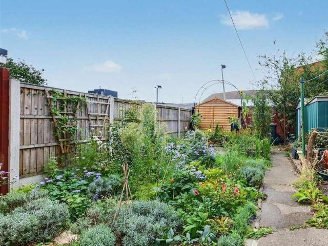 House for sale in Attenborough, East Midlands