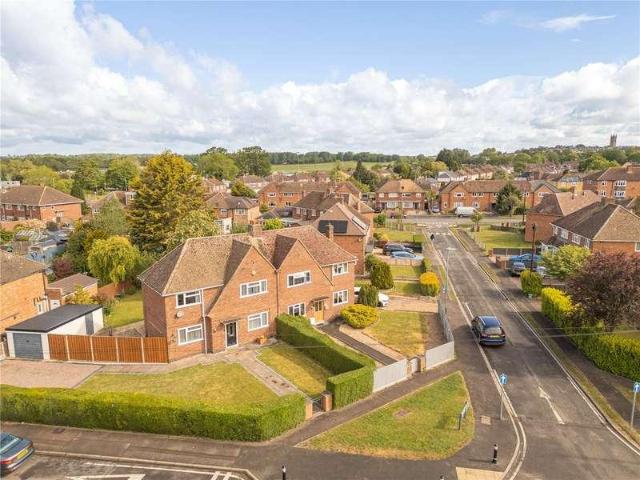 House for sale in Green Close, Warwickshire