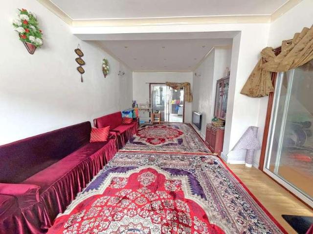 House for sale in Upton, Greater London