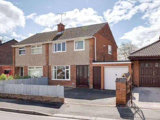 House for sale in Rossmore, Cheshire