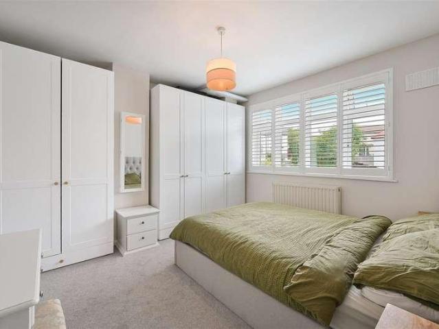 House for sale in Benhilton, Greater London