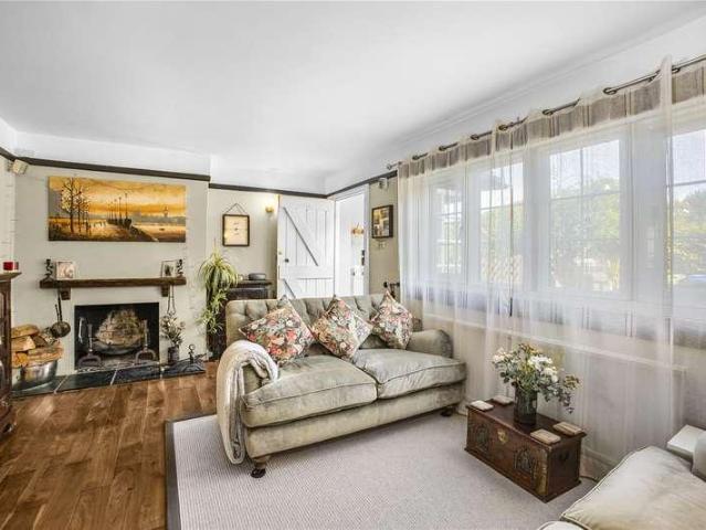 House for sale in Brookwood, Woking