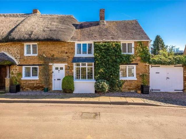House for sale in Evershot, Oxfordshire
