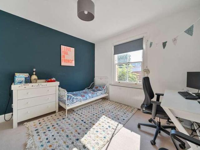 House for sale in Weybridge, Elmbridge