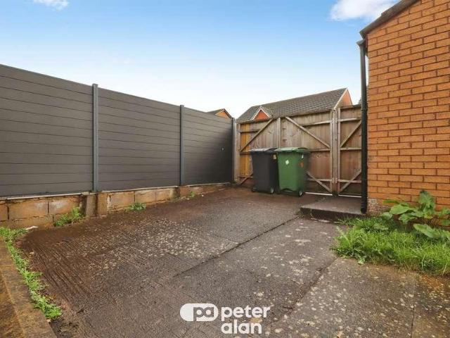 House for sale in Bryncyn, Falcon Lodge