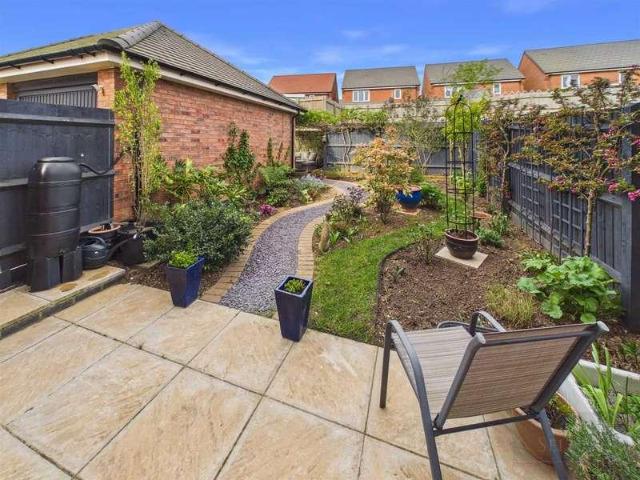 House for sale in Stanford On Avon, Leicestershire