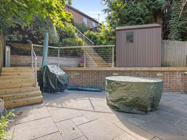 House for sale in Camelsdale, Waverley