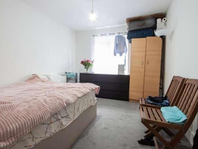 House for sale in Harlesden, Greater London