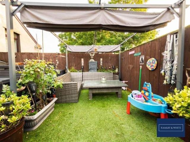 House for sale in Troed-y-rhiw, Troedyrhiw