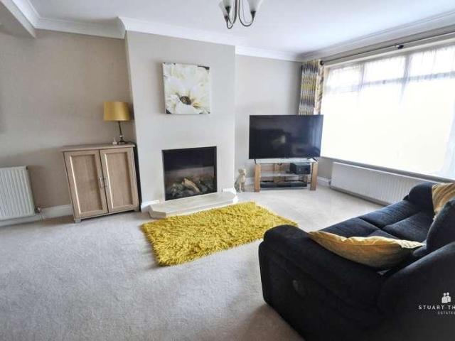 House for sale in Thundersley, Essex