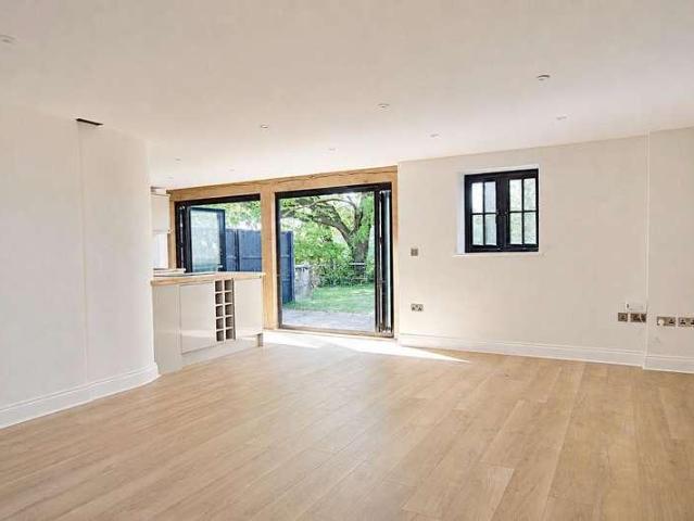 House for sale in Pebsham, Heathlands