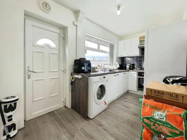House for sale in Undercliffe, Bradford