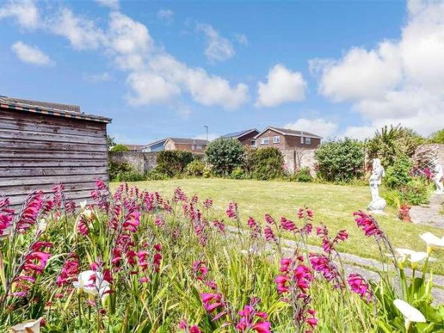 House for sale in Clapham, West Sussex