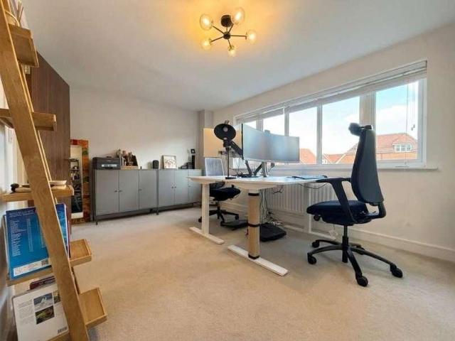 House for sale in Ridgemont, Greater London