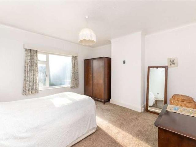 House for sale in West Ardsley, Tingley